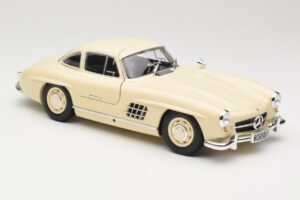 Mercedes 300 SL W198 Creme Minichamps 1:18 110037212 Metall – Bild 6 von 8