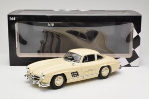Mercedes 300 SL W198 Creme Minichamps 1:18 110037212 Metall – Bild 8 von 8