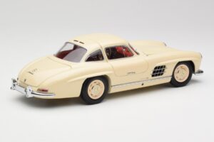 Mercedes 300 SL W198 Creme Mit Rotem Interieur Minichamps 1:18 180039002 Metall – Bild 3 von 8