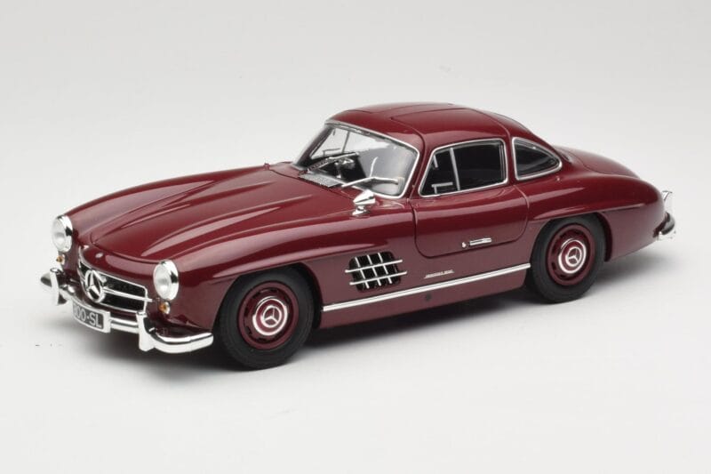 Mercedes 300 SL W198 Gullwing Dunkelrot Minichamps 1:18 110037218 Metall