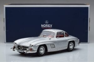 Mercedes 300 SL W198 Gullwing Norev 1:18 183850 Metall – Bild 8 von 8