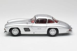 Mercedes 300 SL W198 Gullwing Silber Minichamps 1:18 180039000 Metall – Bild 4 von 8