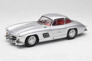 Mercedes 300 SL W198 Gullwing Silber Minichamps 1:18 180039000 Metall