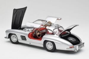 Mercedes 300 SL W198 Gullwing Silber Minichamps 1:18 180039000 Metall – Bild 5 von 8