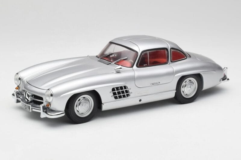 Mercedes 300 SL W198 Gullwing Silber Minichamps 1:18 180039000 Metall