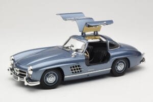 Mercedes 300 SL W198 Gullwing Light Blue Metallic Minichamps 1:18 110037220 Metall – Bild 2 von 8