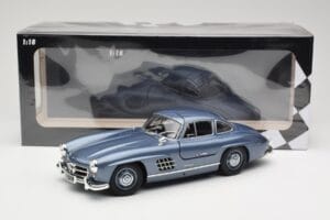 Mercedes 300 SL W198 Gullwing Light Blue Metallic Minichamps 1:18 110037220 Metall – Bild 8 von 8