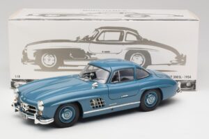 Mercedes 300 SL W198 Hellblau Minichamps 1:18 180039007 Metall – Bild 8 von 8