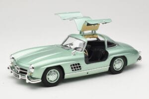 Mercedes 300 SL W198 Gullwing Light Green Metallic Minichamps 1:18 110037221 Metall – Bild 2 von 8