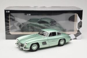 Mercedes 300 SL W198 Gullwing Light Green Metallic Minichamps 1:18 110037221 Metall – Bild 8 von 8