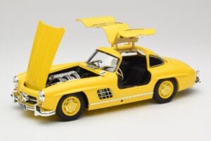 Mercedes 300 SL W198 Hellgelb Minichamps 1:18 180039009 Metall – Bild 2 von 8