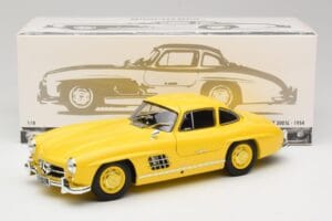 Mercedes 300 SL W198 Hellgelb Minichamps 1:18 180039009 Metall – Bild 8 von 8