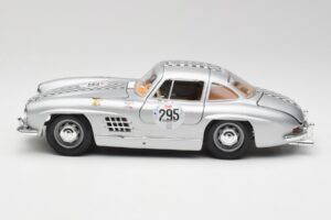 Mercedes 300 SL W198 #295 1954 Bburago 1:18 32813 Metall – Bild 4 von 8