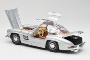Mercedes 300 SL W198 #295 1954 Bburago 1:18 32813 Metall – Bild 5 von 8