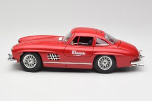 Mercedes 300 SL W198 Red Metallic Bburago 1:18 3013-M1 Metall – Bild 4 von 8