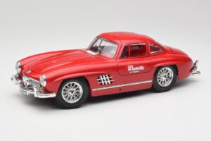 Mercedes 300 SL W198 Red Metallic Bburago 1:18 3013-M1 Metall