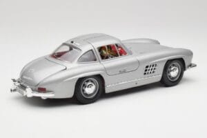 Mercedes 300 SL W198 Gullwing Silber Grau Bburago 1:18 3513 Metall – Bild 3 von 8