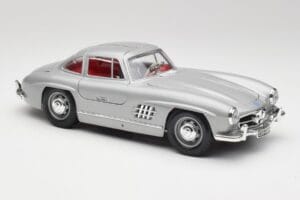 Mercedes 300 SL W198 Gullwing Silber Grau Bburago 1:18 3513 Metall – Bild 6 von 8