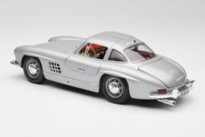 Mercedes 300 SL W198 Gullwing Silber Grau Bburago 1:18 3513 Metall – Bild 7 von 8