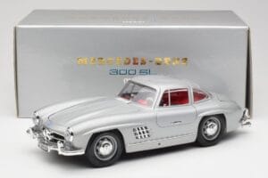 Mercedes 300 SL W198 Gullwing Silber Grau Bburago 1:18 3513 Metall – Bild 8 von 8