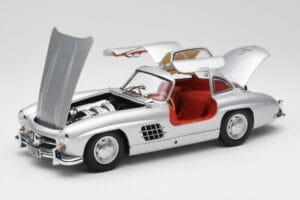 Mercedes 300 SL W198 Gullwing Silber Metallic Minichamps 1:18 B66040379 Metall – Bild 2 von 8