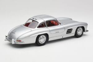 Mercedes 300 SL W198 Gullwing Silber Metallic Minichamps 1:18 B66040379 Metall – Bild 3 von 8