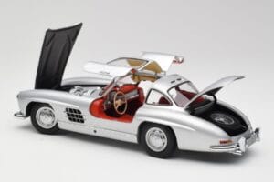 Mercedes 300 SL W198 Gullwing Silber Metallic Minichamps 1:18 B66040379 Metall – Bild 5 von 8