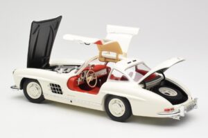 Mercedes 300 SL W198 Weiss Minichamps 1:18 180039006 Metall – Bild 5 von 8