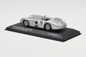 Mercedes 300 SLR #19 P. Levegh / J. Fitch 24 Hours of Le Mans 1955 Minichamps 1:43 432553000 Metall – Bild 3 von 4