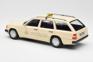 Mercedes 300D S124 T-Modell Hellelfenbein Taxi Händler Edition Norev 1:18 B66040702 Metall – Bild 7 von 8