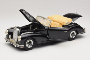 Mercedes 300S Schwarz Maisto 1:18 52116-P1 Metall – Bild 2 von 8