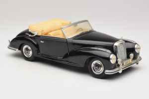 Mercedes 300S Schwarz Maisto 1:18 52116-P1 Metall – Bild 6 von 8