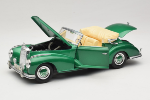 Mercedes 300S Cabriolet Green Metallic Maisto 1:18 52116 Metall – Bild 2 von 7