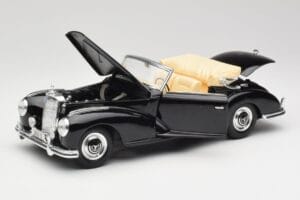 Mercedes 300SC W188 Obsidian Schwarz Maisto 1:18 806B Metall – Bild 2 von 8
