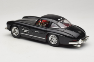 Mercedes 300SL Schwarz Bburago 1:18 3015-M3 Metall – Bild 7 von 8