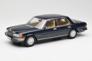 Mercedes 450 SEL 6.9 W116 Dunkelblau Revell 1:18 8956 Metall