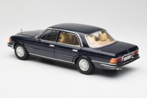 Mercedes 450 SEL 6.9 W116 Dunkelblau Revell 1:18 8956 Metall – Bild 7 von 8