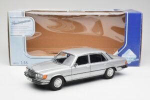 Mercedes 450 SEL 6.9 W116 Silber Revell 1:18 8955 Metall – Bild 8 von 8