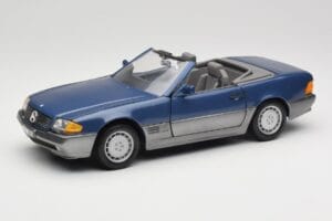 Mercedes SL 500 R129 Nautic Blue Metallic Revell 1:18 8081 Metall