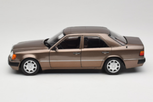 Mercedes 500E W124 Impala Metallic Norev 1:18 183954 Metall – Bild 4 von 8