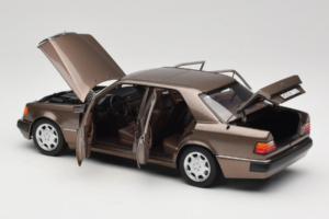 Mercedes 500E W124 Impala Metallic Norev 1:18 183954 Metall – Bild 5 von 8