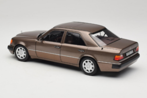 Mercedes 500E W124 Impala Metallic Norev 1:18 183954 Metall – Bild 7 von 8