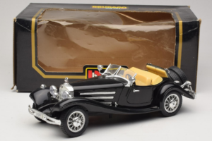 Mercedes 500K Roadster Schwarz Bburago 1:18 3020-P2 Metall – Bild 8 von 8