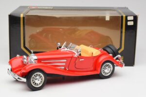 Mercedes 500K Roadster Rot Bburago 1:18 3020 Metall – Bild 8 von 8