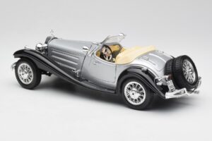 Mercedes 500K Roadster Silber Bburago 1:18 3020-M1 Metall – Bild 7 von 8