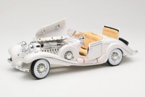 Mercedes 500K Special Roadster Weiss Premiere Edition Maisto 1:18 536055 Metall – Bild 2 von 8