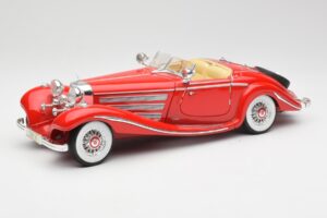 Mercedes 500K Special Roadster Rot Maisto 1:18 56058 Metall