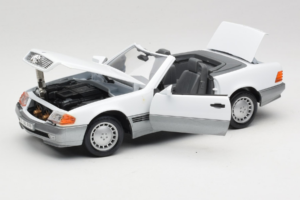 Mercedes 500 SL R129 Weiss Roadtough 1:18 92048 Metall – Bild 2 von 8