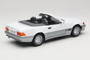 Mercedes 500 SL R129 Weiss Roadtough 1:18 92048 Metall – Bild 3 von 8