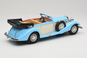 Mercedes 540K Cabriolet Blau Weiss Cult Models 1:18 CML184-2 Metall – Bild 2 von 6